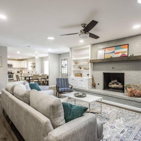 New Hummingbird Haven - Nw Okc, Billiards, Firepit Villa Оклахома Сити Екстериор снимка